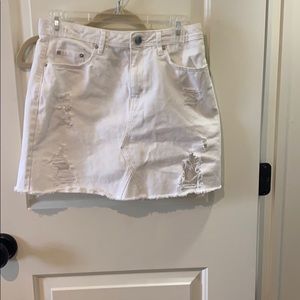 H&M Divided Distressed white jean skirt